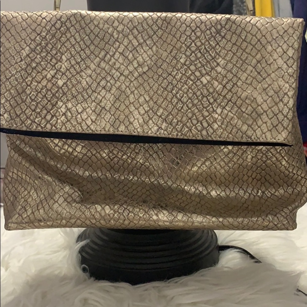 Urban Originals Metallic Flap Over Shoulder Bag - Picture 7 of 14